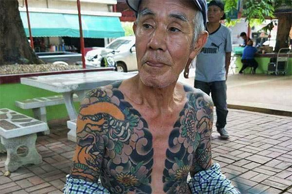 Prófugo Yacuza descubierto por una foto viral de sus tatuajes-0